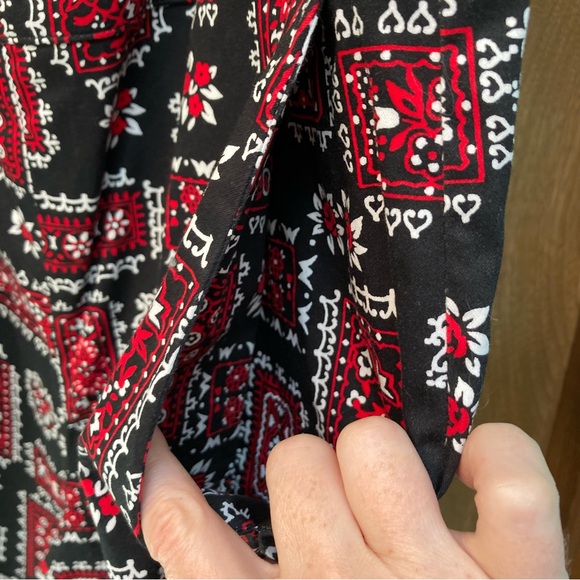 3X Pinup Couture Romper - Picture 7 of 7